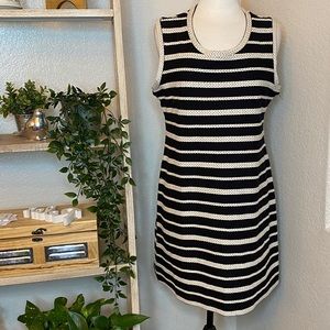 🆕Max studio black textured dress